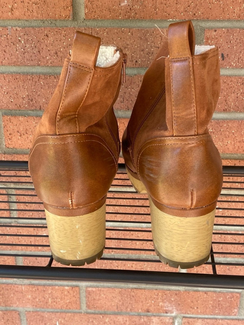 Women's Brown Leather Ankle Boots - Cozy Lined Chelsea Style - Picture 3 of 14